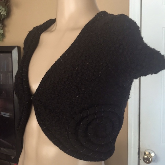 COPY - Leifsdottir cropped sweater - Picture 2 of 7